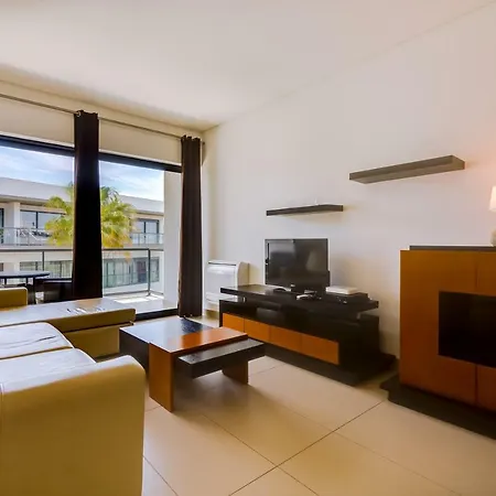 Cavalo Preto Apartment *