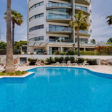 Cavalo Preto Apartman *